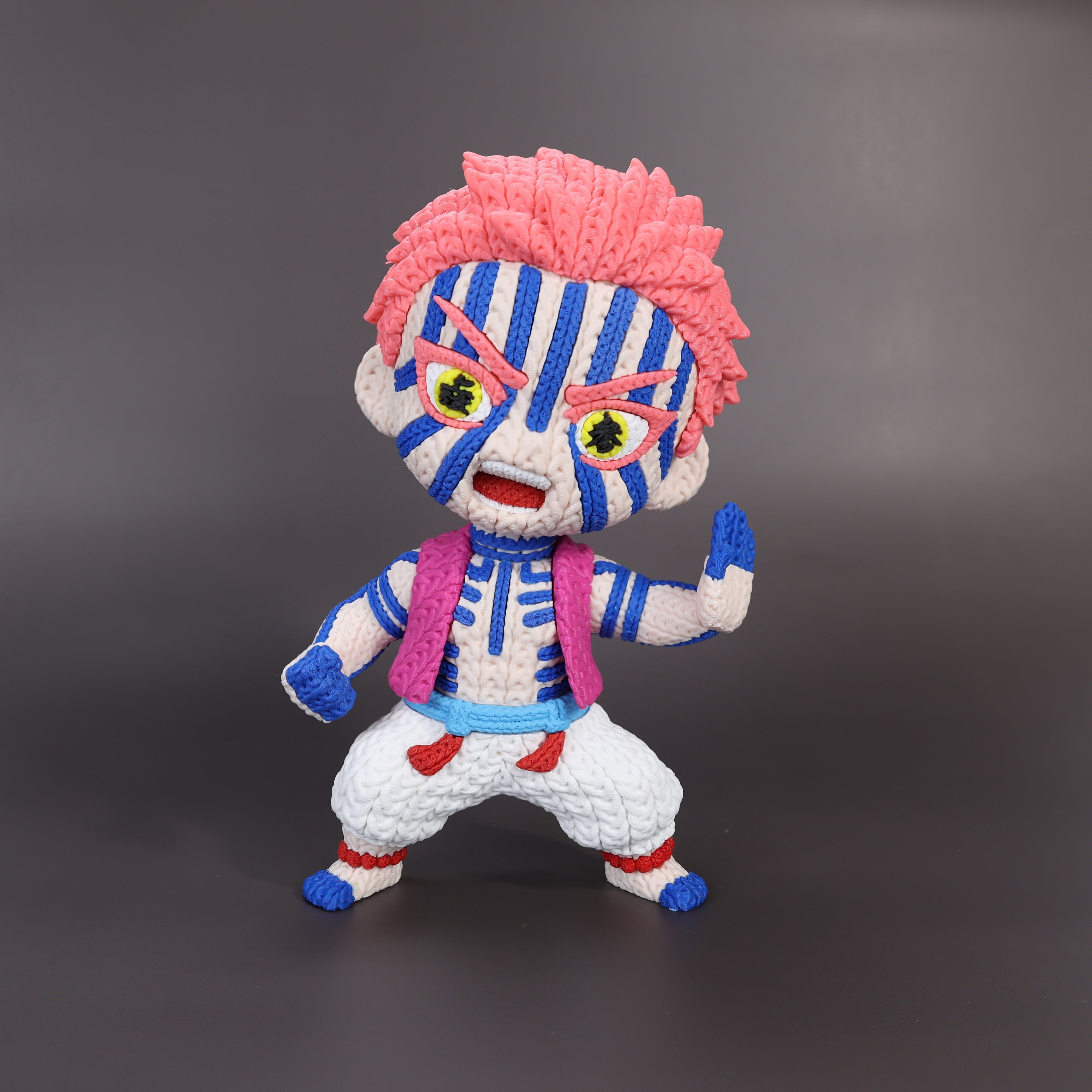 Akaza Crochet Edition – Figura Anime 3D Articulada de 18 cm