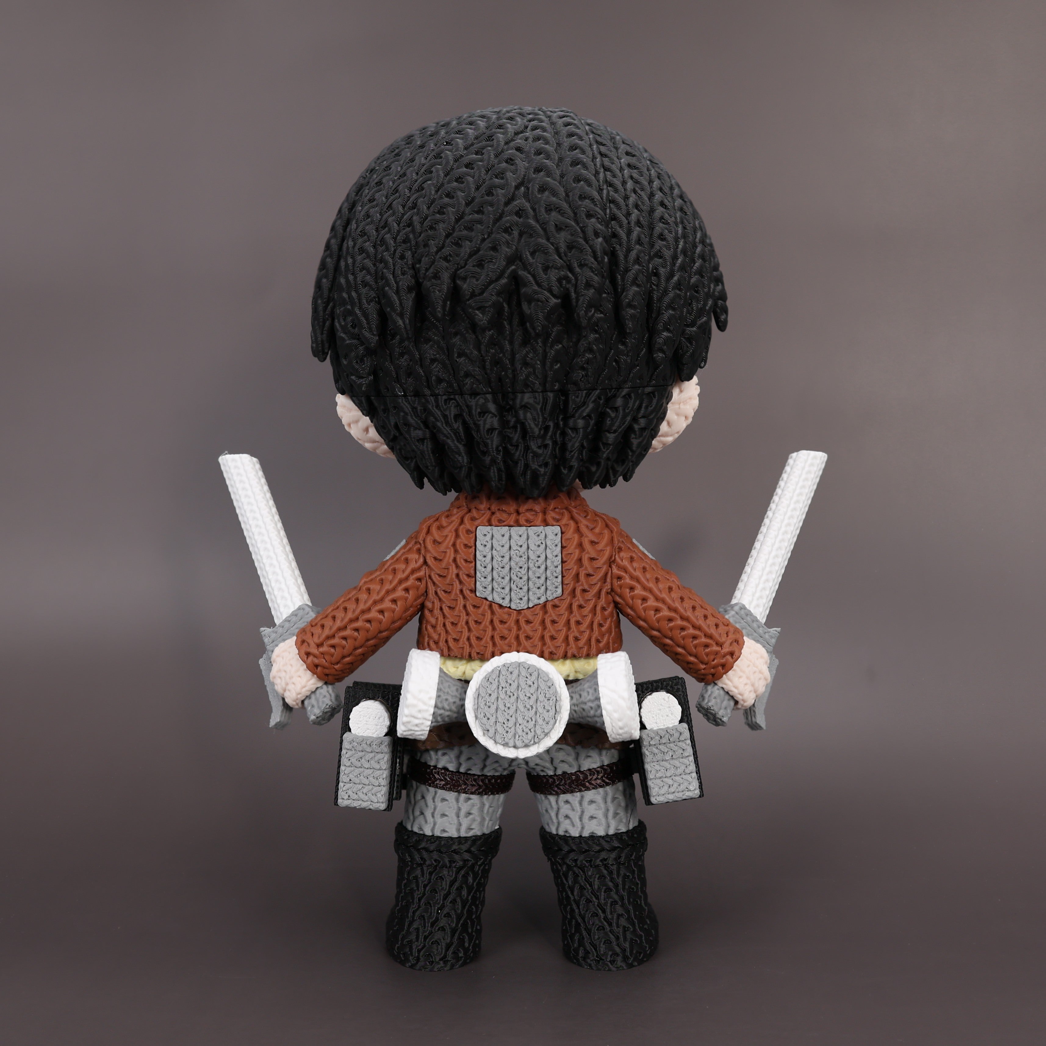 Levi Ackerman Human Version – Figura Anime 3D Crochet de 18 cm