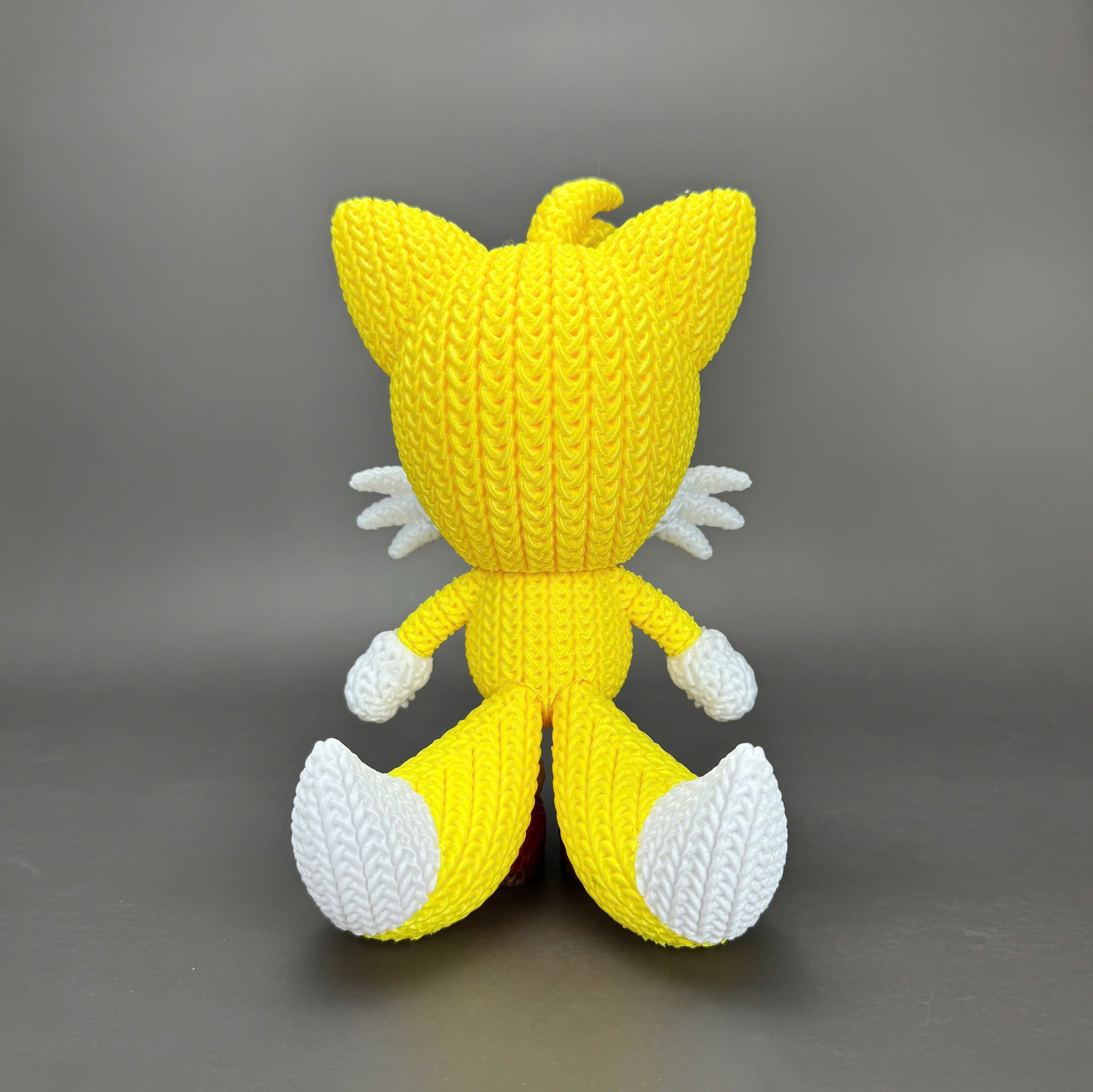 Tails Crochet Edition – Figura 3D Articulada de 18 cm